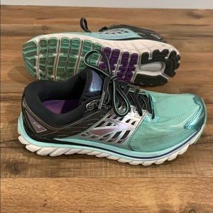 Brooks Glycerin 14 running / walking shoes